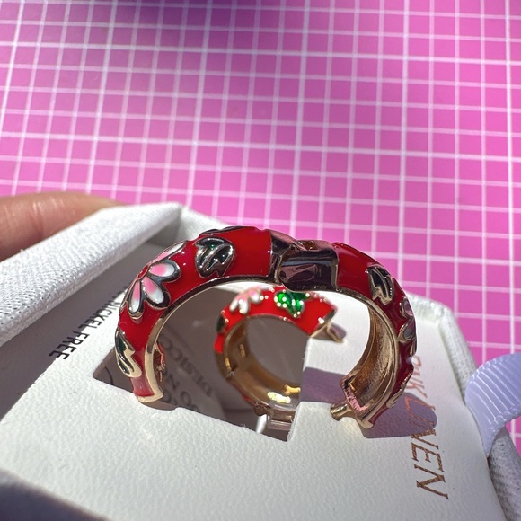 Pink linen clip on earrings red gold tone flower loop LEAD SAFE NICKEL FREE NIB - Picture 11 of 11